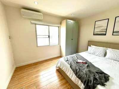 Luxury 4-Storey Townhome Phatthanakan - m800x1200 (18)