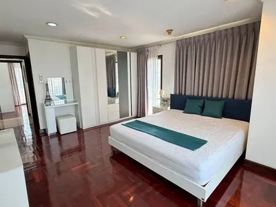 Family Residence at Sukhhumvit 43 - m800x1200.jpeg