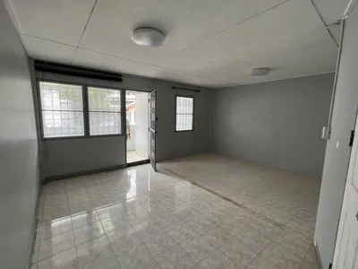 Renovated 2-Storey Townhome Ekkamai 12 - m800x1200 (7).jpeg